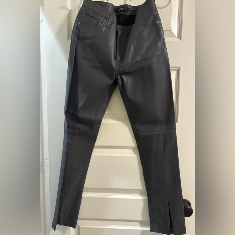 Hudson Jeans Women's Straight Leg in Charcoal